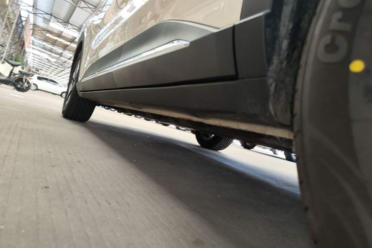 Used Wuling Bingo S 2025 Model 430km Flagship Edition Left Side Sill