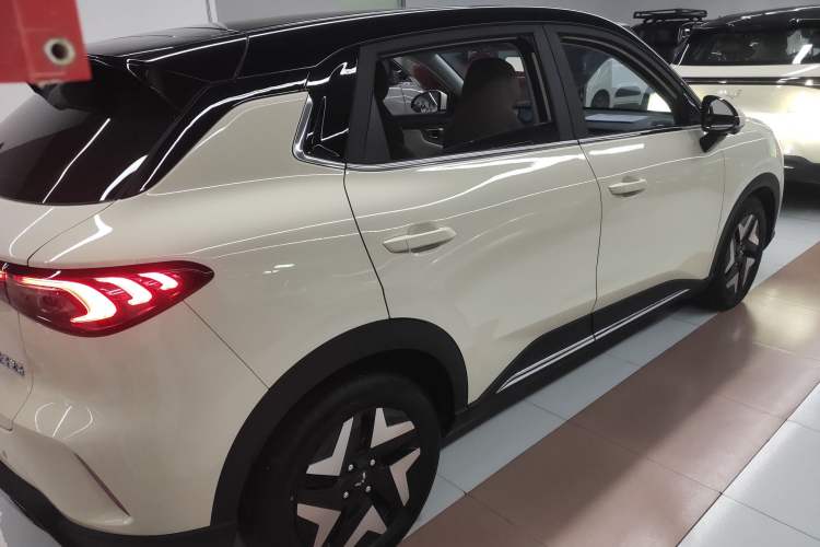 Used Wuling Bingo S 2025 Model 430km Flagship Edition Rear Right 45 Deg