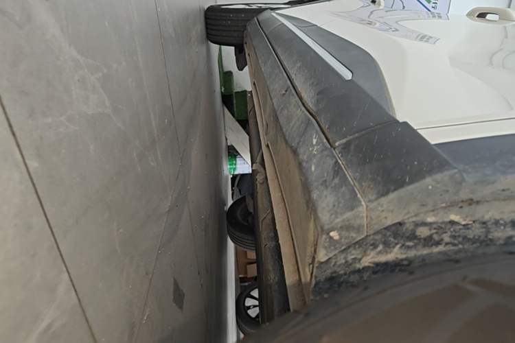 Used Wuling Bingo S 2025 Model 325km Deluxe Edition Right Side Sill