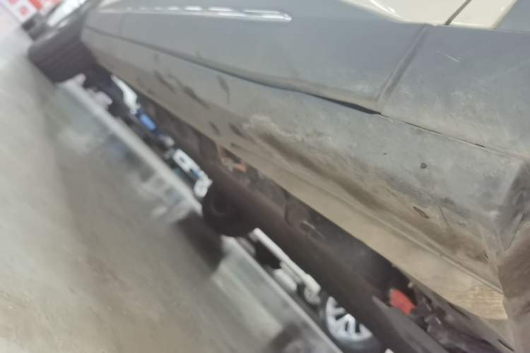 Used Wuling Bingo S 2025 Model 430km Flagship Edition Right Side Sill