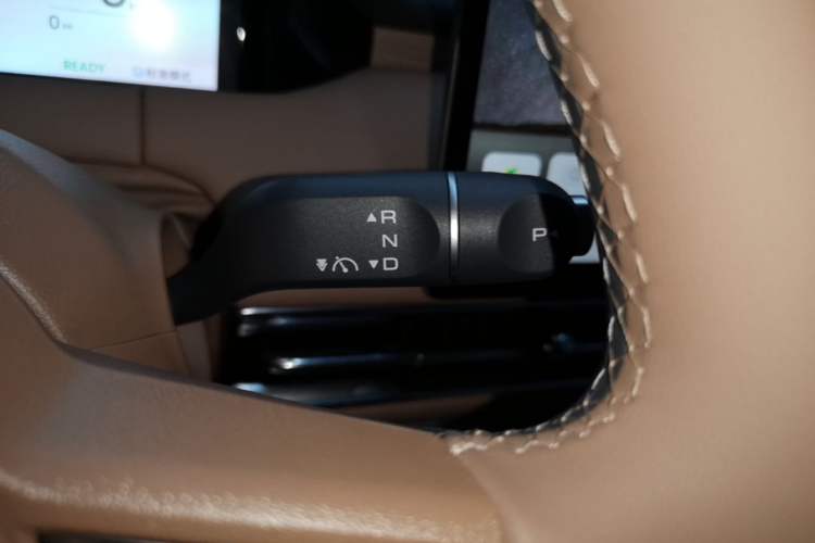 Used Wuling Bingo S 2026 Model 525km Flagship Edition Gear Lever