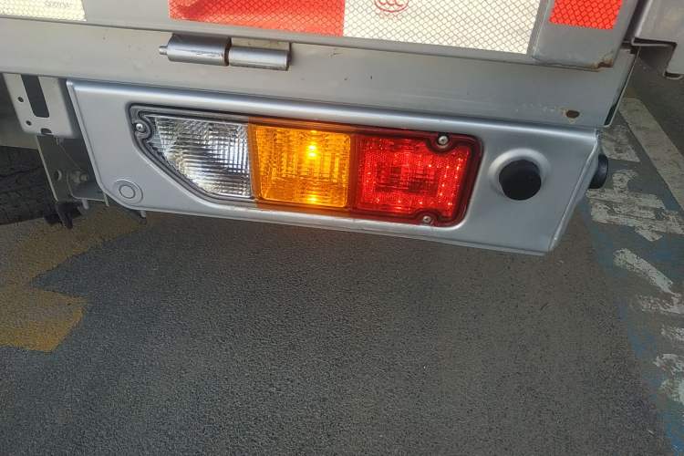 Used Wuling Dragon Truck 2023 2.0L Comfort Version Right Rear Taillight