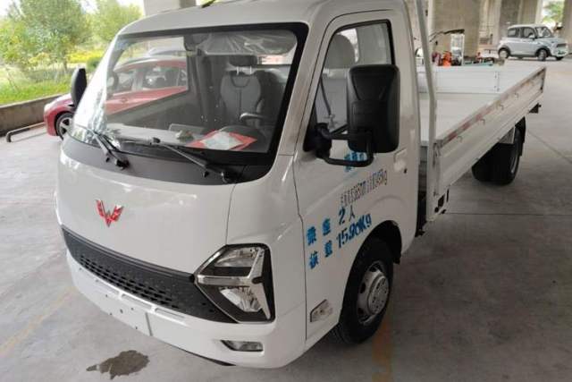 Ojetý Wuling Dragon Truck 2023 2.0L Comfort Version