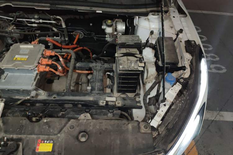 Used Wuling E5 2024 510 km Standard Version Engine Bay Left
