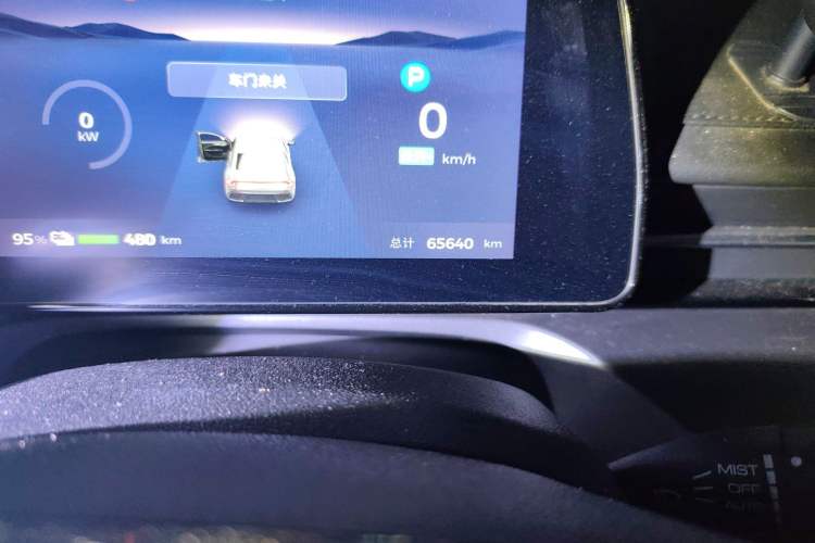 Used Wuling E5 2024 510 km Standard Version Odometer Close Up
