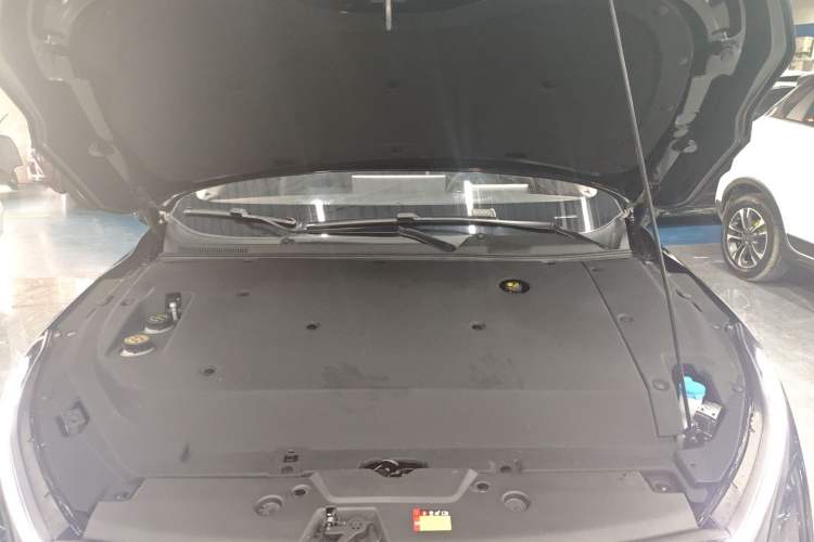 Used Wuling E5 2024 510 km Standard Version Engine Bay
