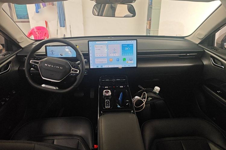 Used Wuling E5 2024 510 km Standard Version Center Console