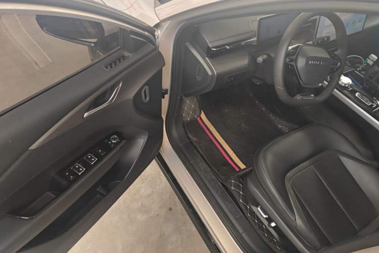Used Wuling E5 2024 510 km Standard Version Driver Seat