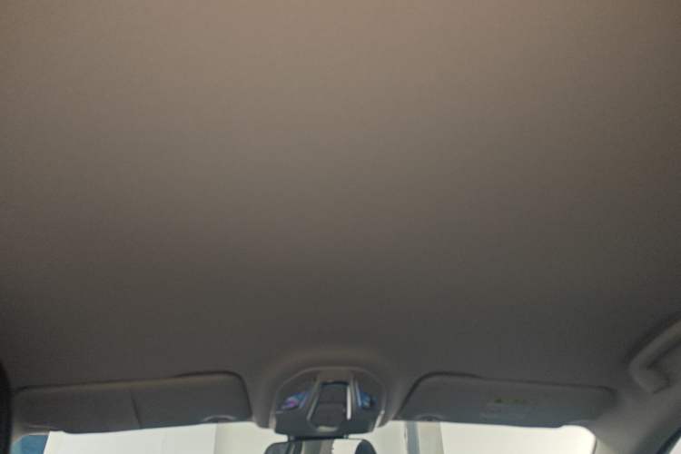 Used Wuling E5 2024 510 km Standard Version Headliner