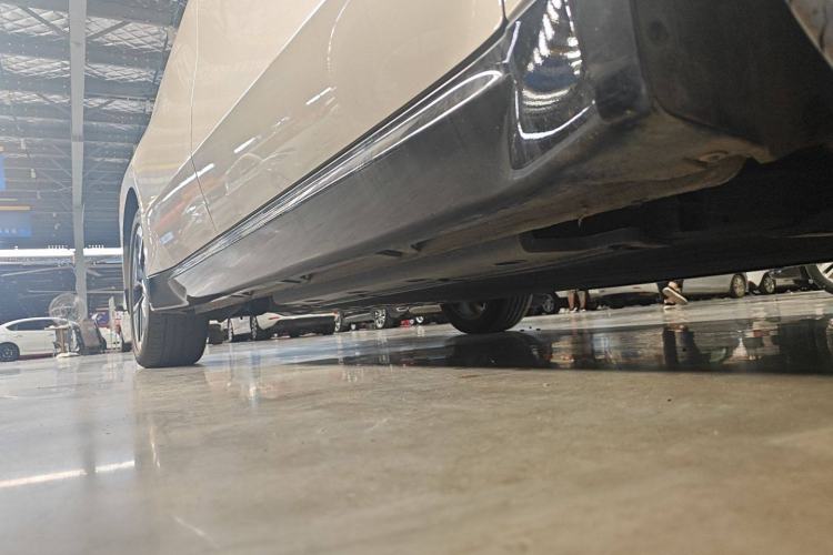 Used Wuling E5 2024 510 km Standard Version Right Side Sill