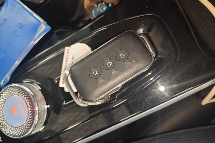 Used Wuling E5 2024 510 km Standard Version Vehicle Key