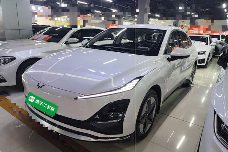 Wuling E5 2024 510 km Standard Version مستعملة Guazi used car, China used car export, Used car for sale, Used  cars, Cheapest cars for sale