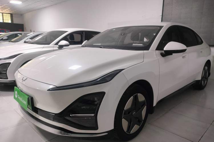 Wuling E5 2024 410 km Standard Version