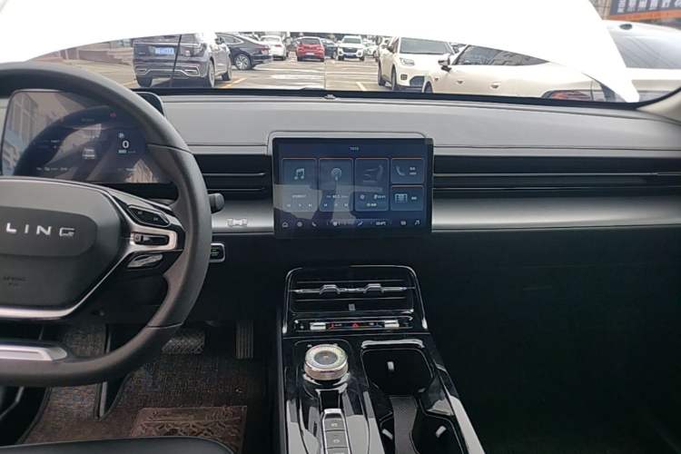 Used Wuling E5 2024 410 km Standard Version Audio And AC Panel