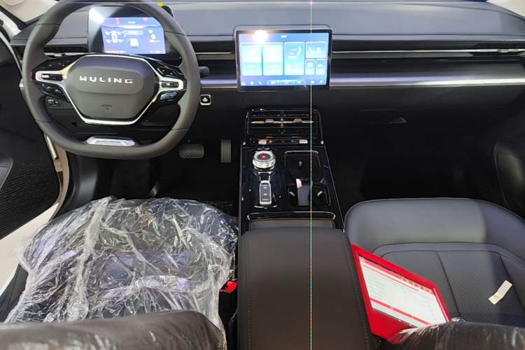 Used Wuling E5 2024 510 km Standard Version Center Console