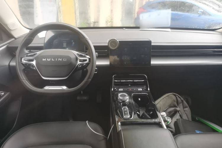 Used Wuling E5 2024 410 km Standard Version Center Console