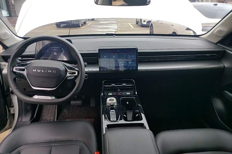 Used Wuling E5 2024 410 km Standard Version Center Console