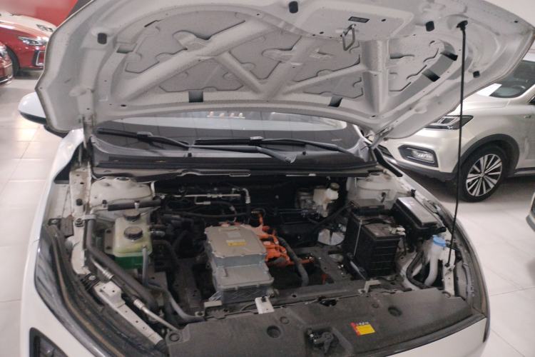 Used Wuling E5 2024 410 km Standard Version Engine Bay