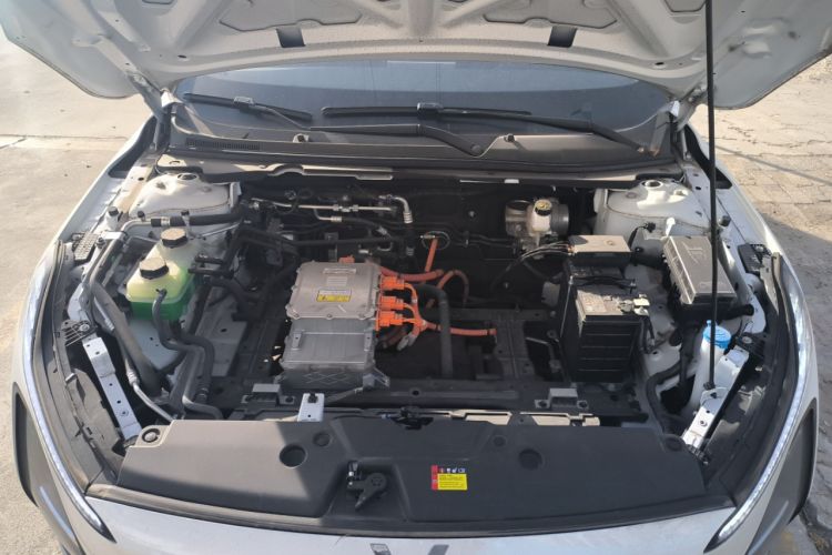 Used Wuling E5 2024 410 km Standard Version Engine Bay