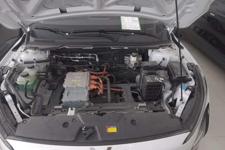 Used Wuling E5 2024 410 km Standard Version Engine Bay