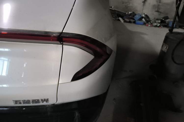 Used Wuling E5 2024 410 km Standard Version Exterior 2