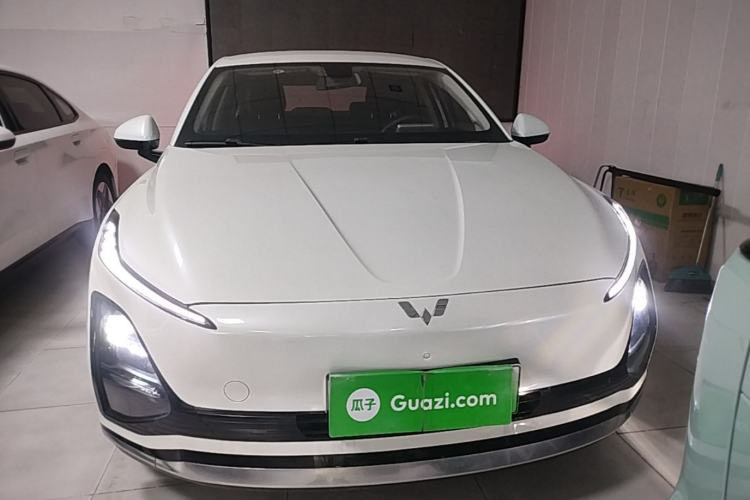 Used Wuling E5 2024 410 km Standard Version Front