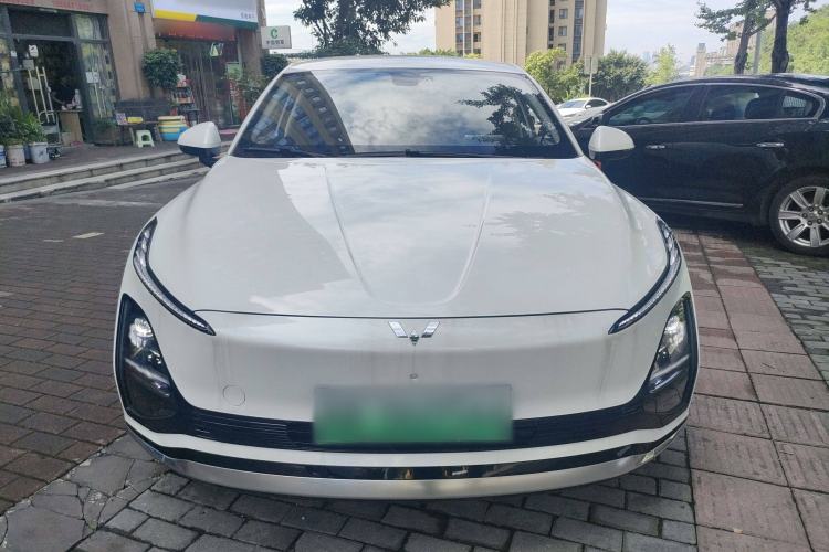 Used Wuling E5 2024 510 km Standard Version Front