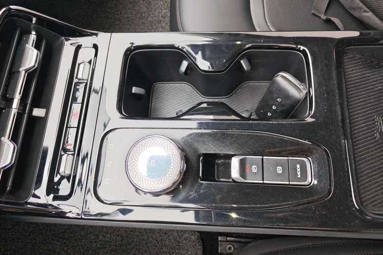 Used Wuling E5 2024 410 km Standard Version Gear Lever