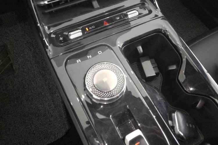 Used Wuling E5 2024 410 km Standard Version Gear Lever