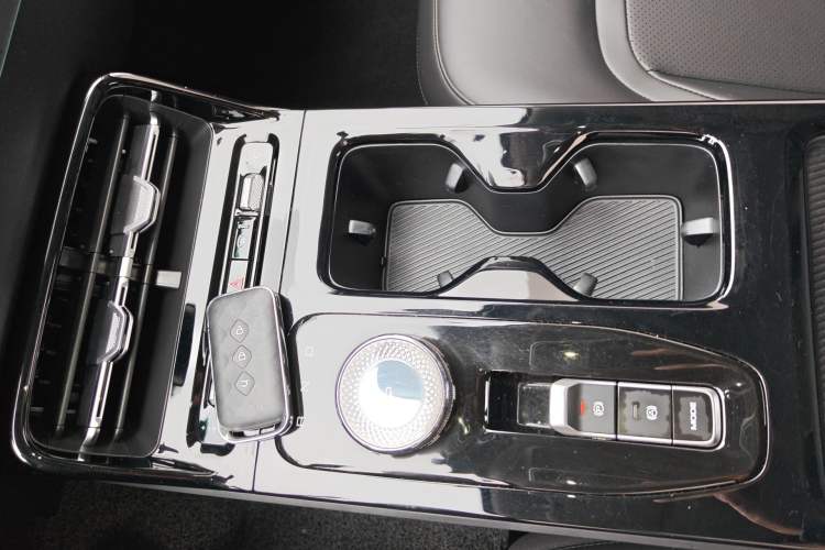 Used Wuling E5 2024 410 km Standard Version Gear Lever