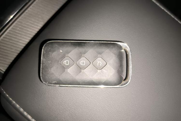 Used Wuling E5 2024 410 km Standard Version Interior 1