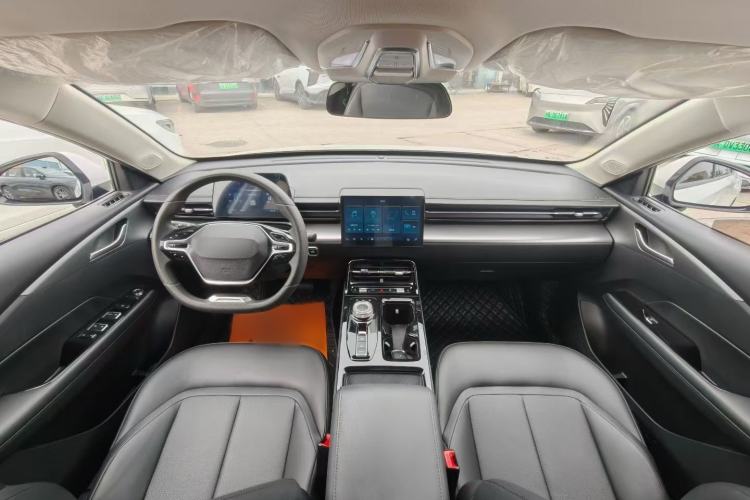 Used Wuling E5 2024 410 km Standard Version Interior 2
