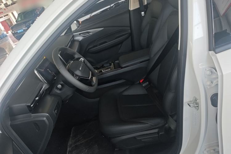 Used Wuling E5 2024 510 km Standard Version Left Front Seat