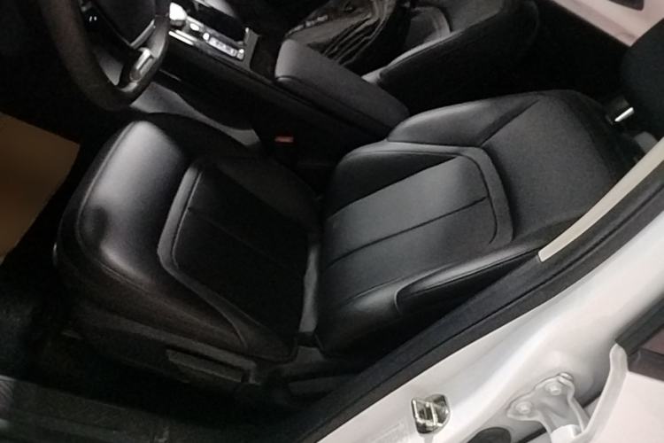 Used Wuling E5 2024 410 km Standard Version Left Front Seat
