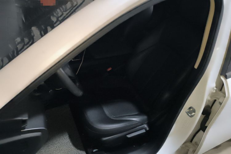 Used Wuling E5 2024 410 km Standard Version Left Front Seat