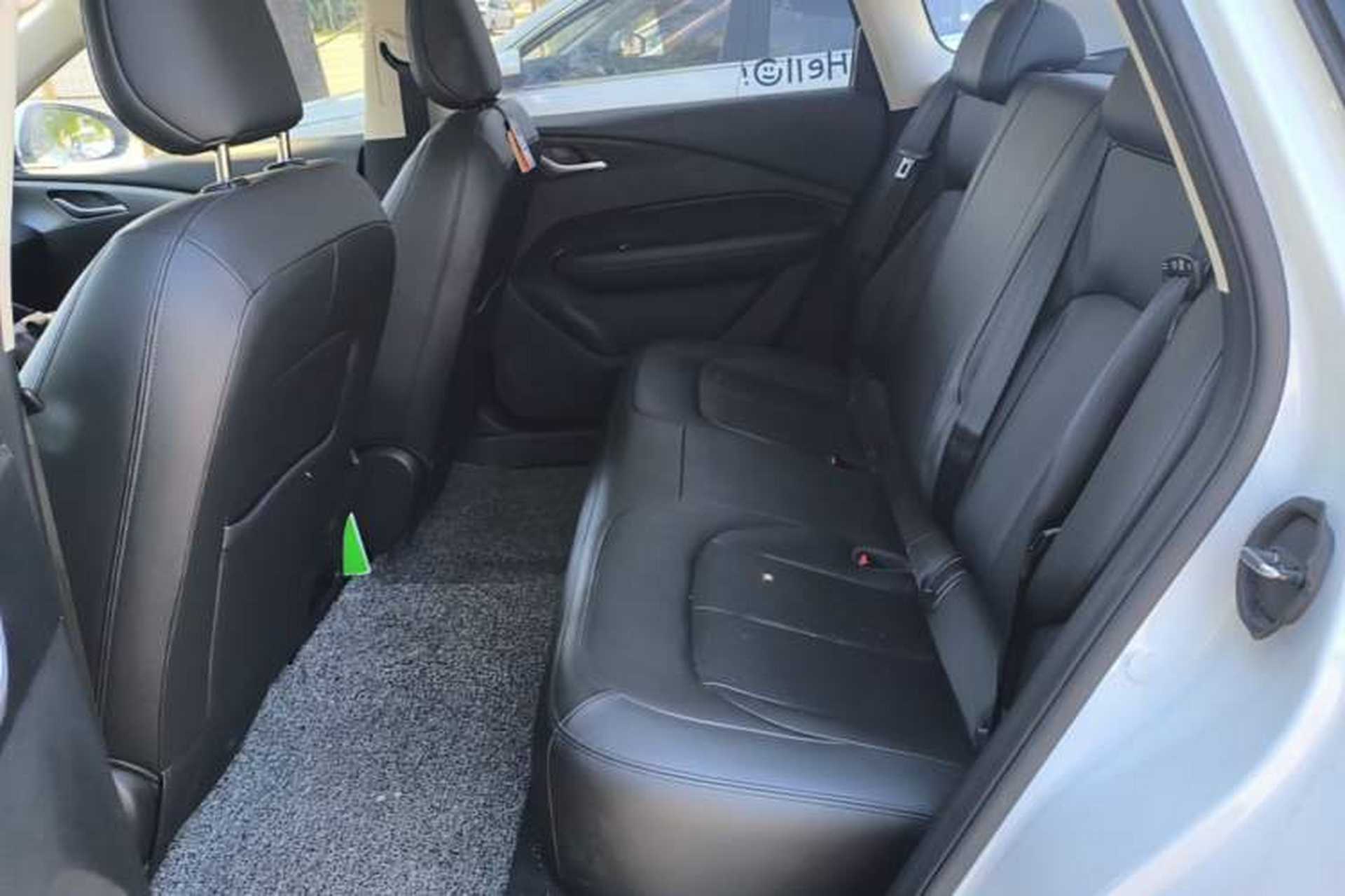 Used Wuling E5 2024 410 km Standard Version Left Rear Seat