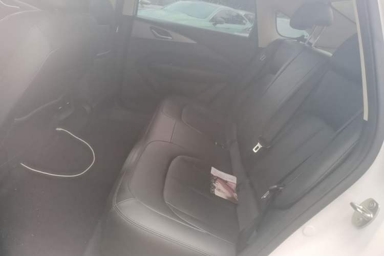 Used Wuling E5 2024 410 km Standard Version Left Rear Seat