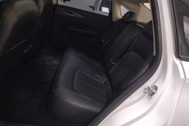 Used Wuling E5 2024 410 km Standard Version Left Rear Seat