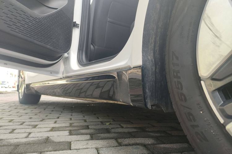 Used Wuling E5 2024 510 km Standard Version Left Side Sill
