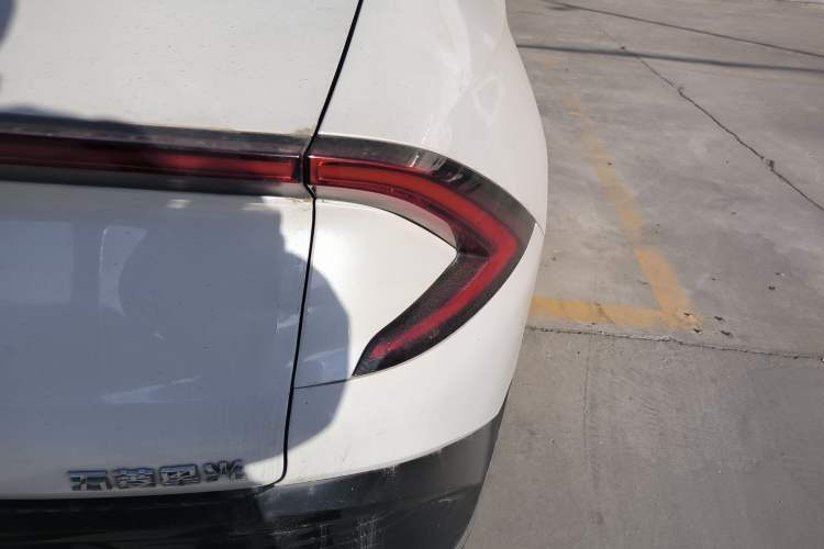 Used Wuling E5 2024 410 km Standard Version Right Rear Taillight