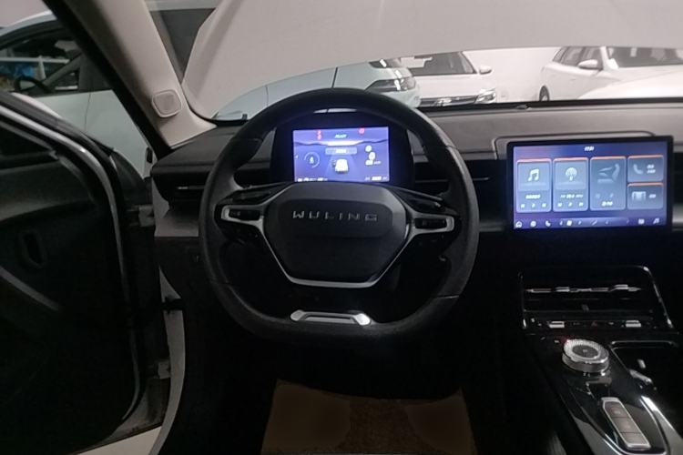 Used Wuling E5 2024 410 km Standard Version Steering Wheel