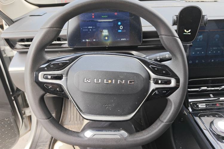 Used Wuling E5 2024 410 km Standard Version Steering Wheel