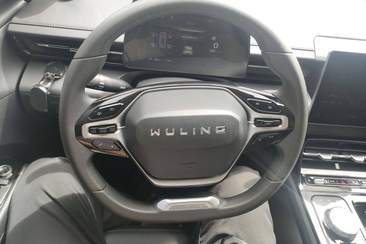 Used Wuling E5 2024 510 km Standard Version Steering Wheel