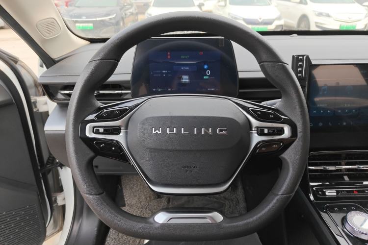 Used Wuling E5 2024 410 km Standard Version Steering Wheel