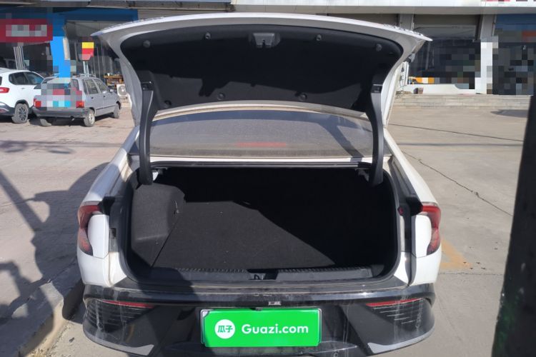 Used Wuling E5 2024 410 km Standard Version Trunk