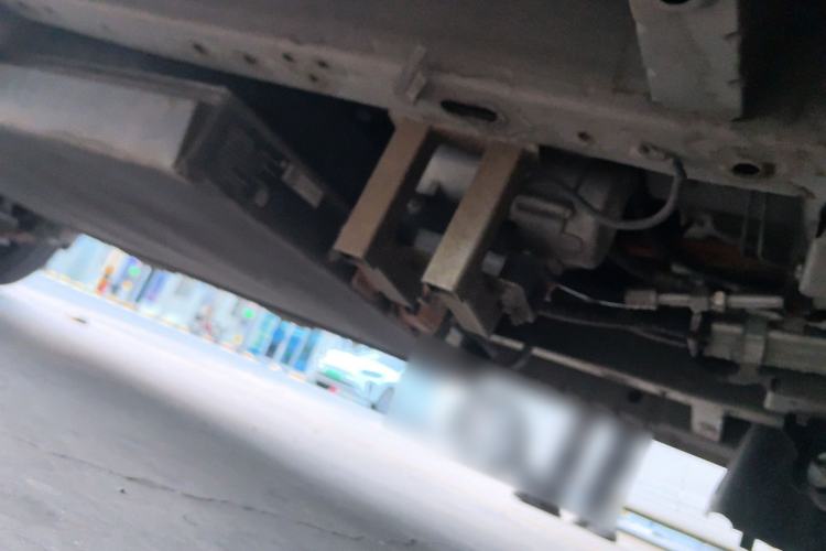 Used Wuling Electric Truck 2021 Cargo Truck Lifan 41.6kWh Inovance 2nd-Generation Electric Control System Chassis Front Right