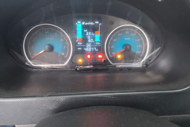 Used Wuling Electric Truck 2021 Cargo Truck Lifan 41.6kWh Inovance 2nd-Generation Electric Control System Instrument Cluster