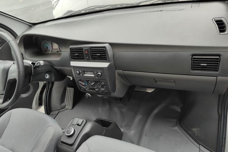 Used Wuling Electric Truck 2021 Ningde 41.86kWh Huichuan 2nd-Generation Electric Control for Cargo Truck Interior 2