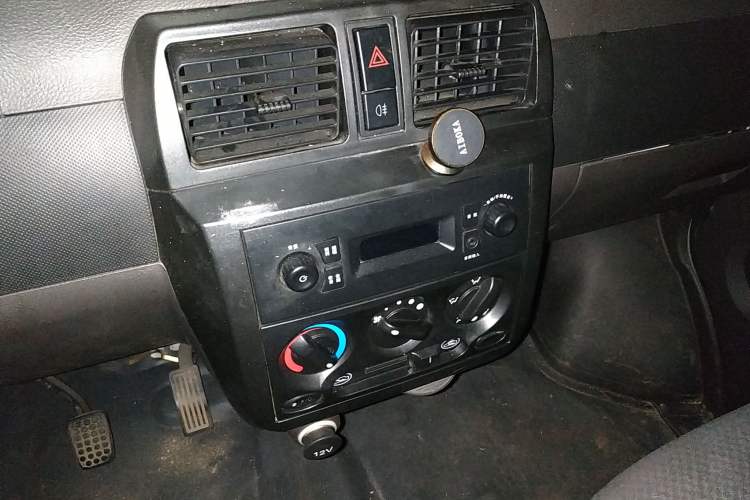 Used Wuling Electric Truck 2022 Affordable Model Anchi with 35.904 kWh Audio And AC Panel