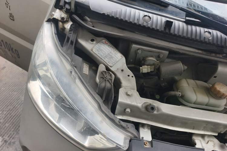 Used Wuling Electric Truck 2022 Affordable Model Anchi with 35.904 kWh Engine Bay Right